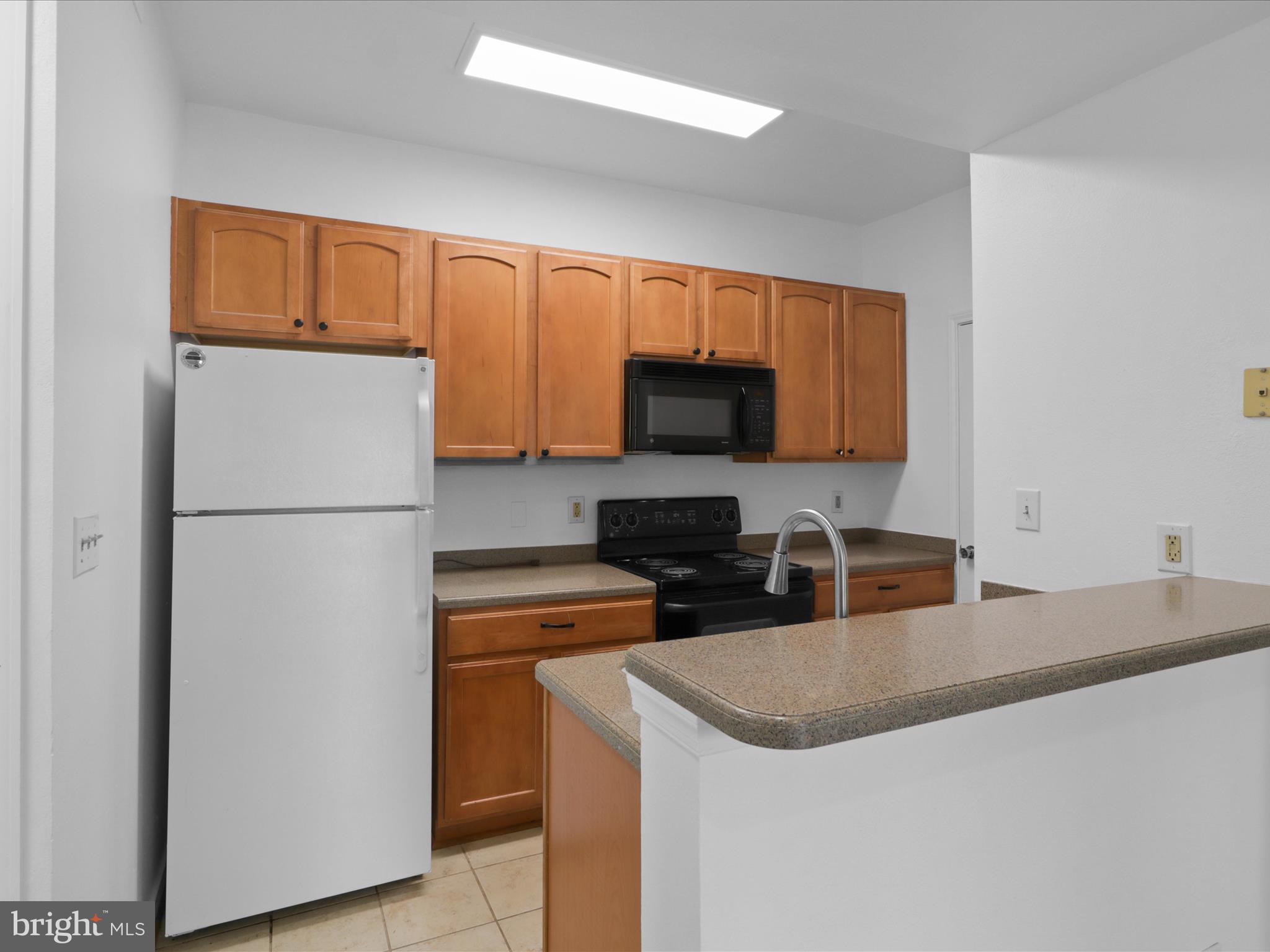3922 PENDERVIEW DR #327