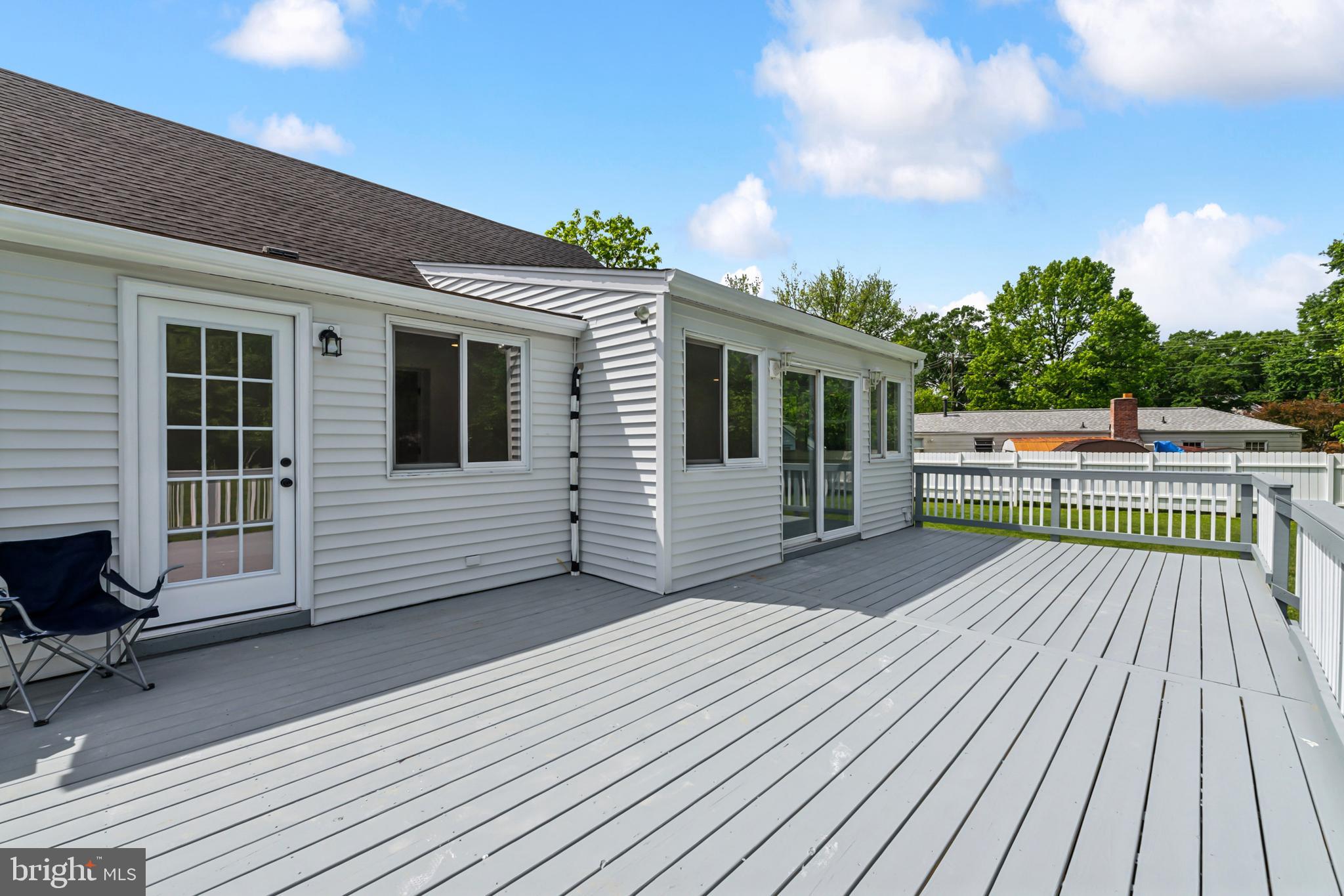 2416 Sherwood Hall Ln