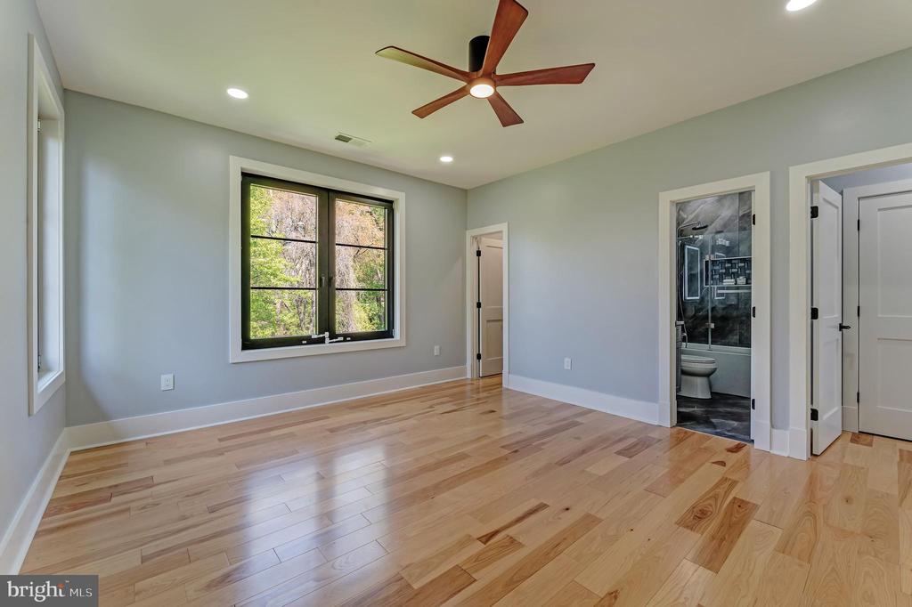11610 Leesburg Pike