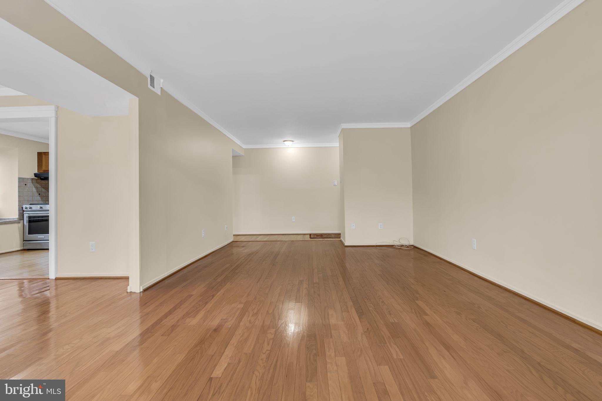 1665 PARKCREST CIRCLE 5C/201