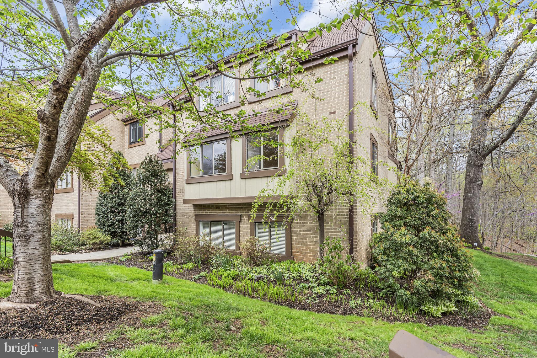 1665 PARKCREST CIRCLE 5C/201