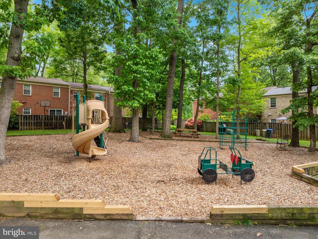 2272 Gunsmith Sq