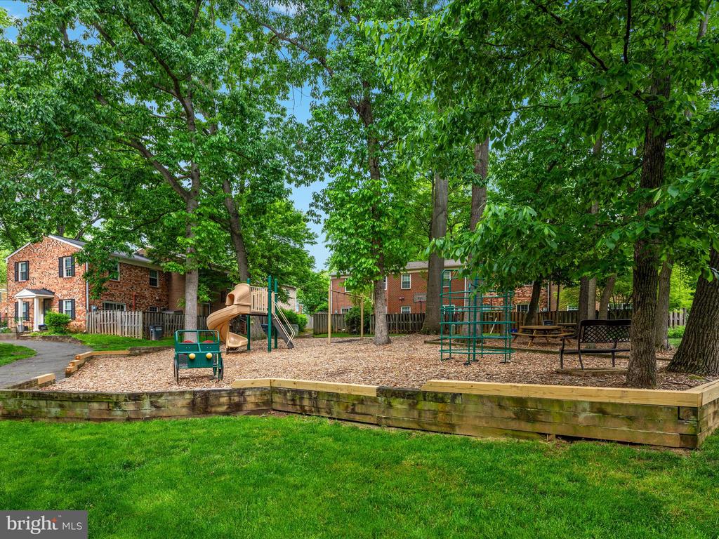 2272 Gunsmith Sq