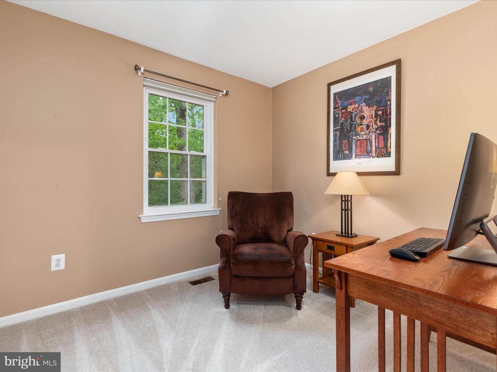2272 Gunsmith Sq