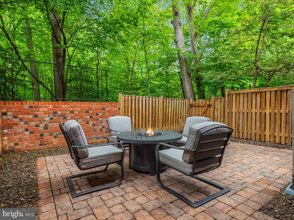 2272 Gunsmith Sq