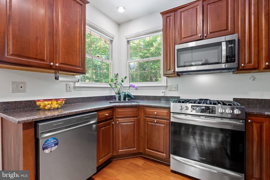 1307 Park Garden Ln