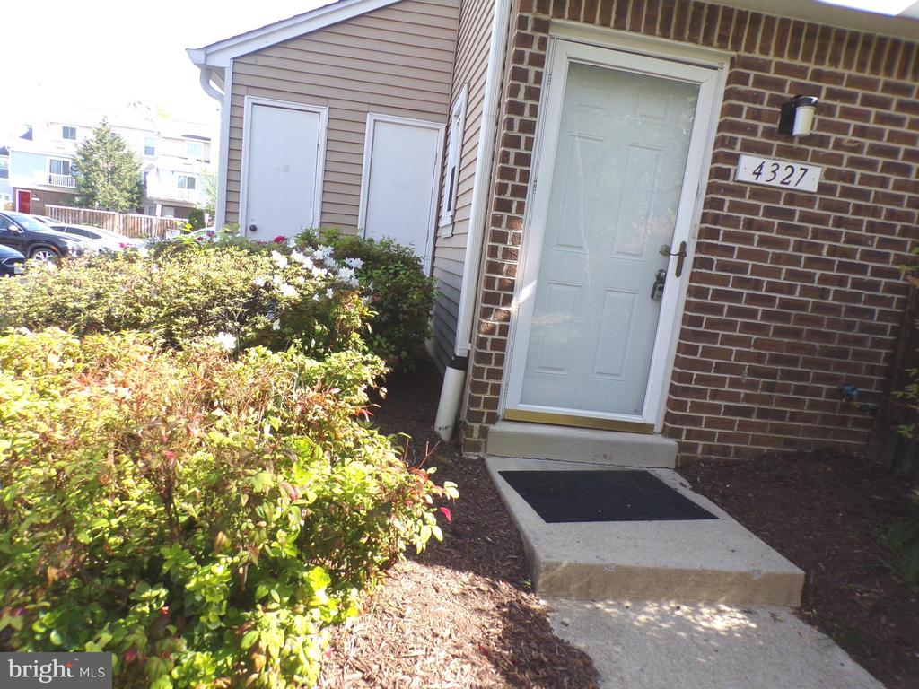 4327 PEMBROOK VILLAGE DRIVE 20