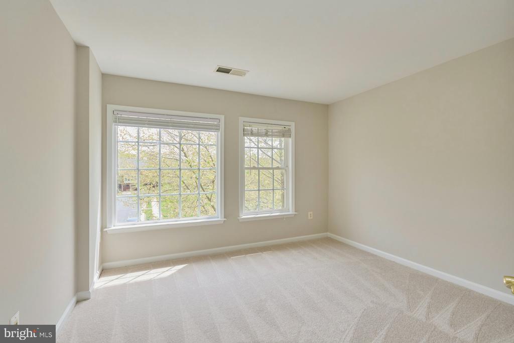 109 Herndon Mill Cir