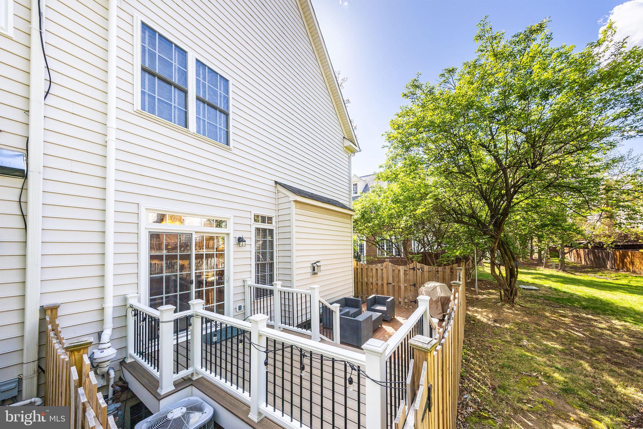 2155 Harithy Dr