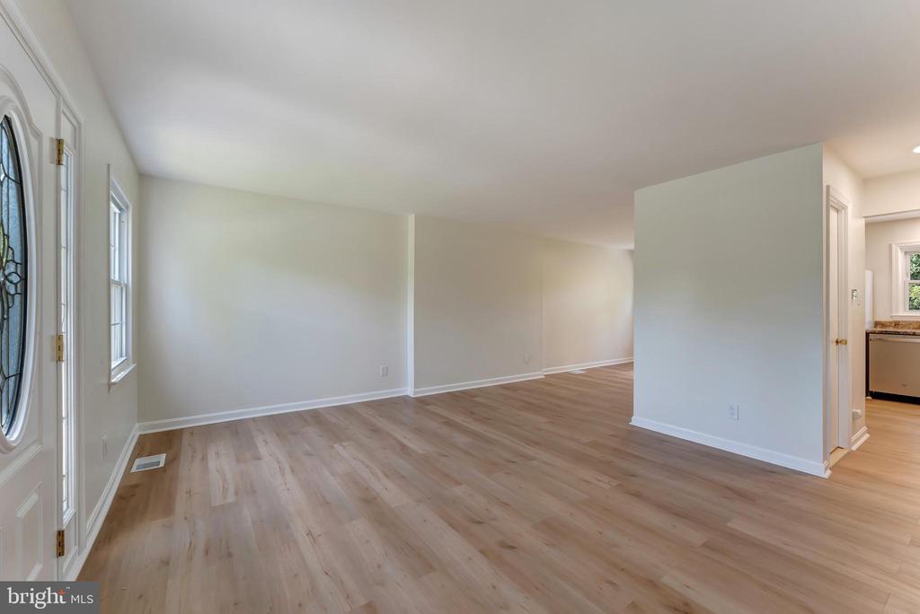 14836 Palmerston Sq