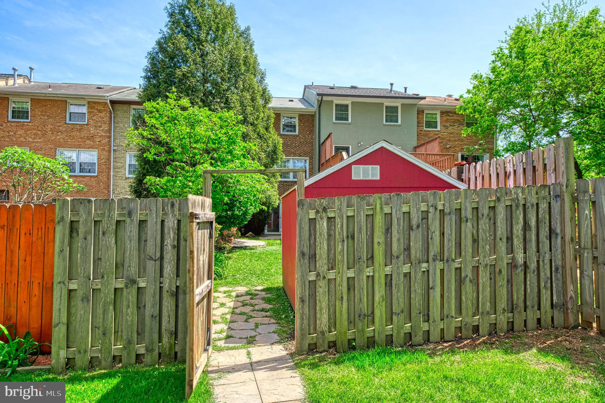 14836 Palmerston Sq