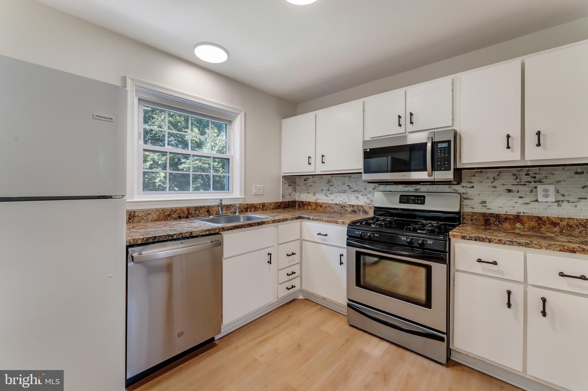 14836 Palmerston Sq