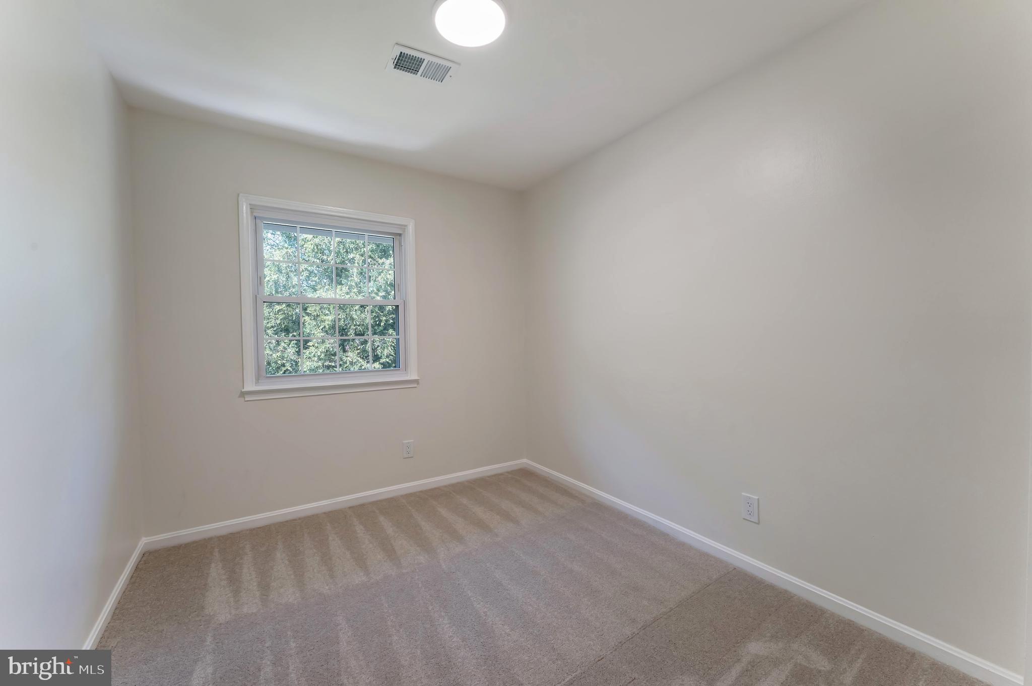 14836 Palmerston Sq
