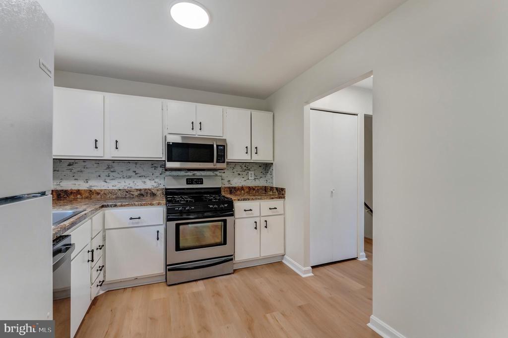 14836 Palmerston Sq