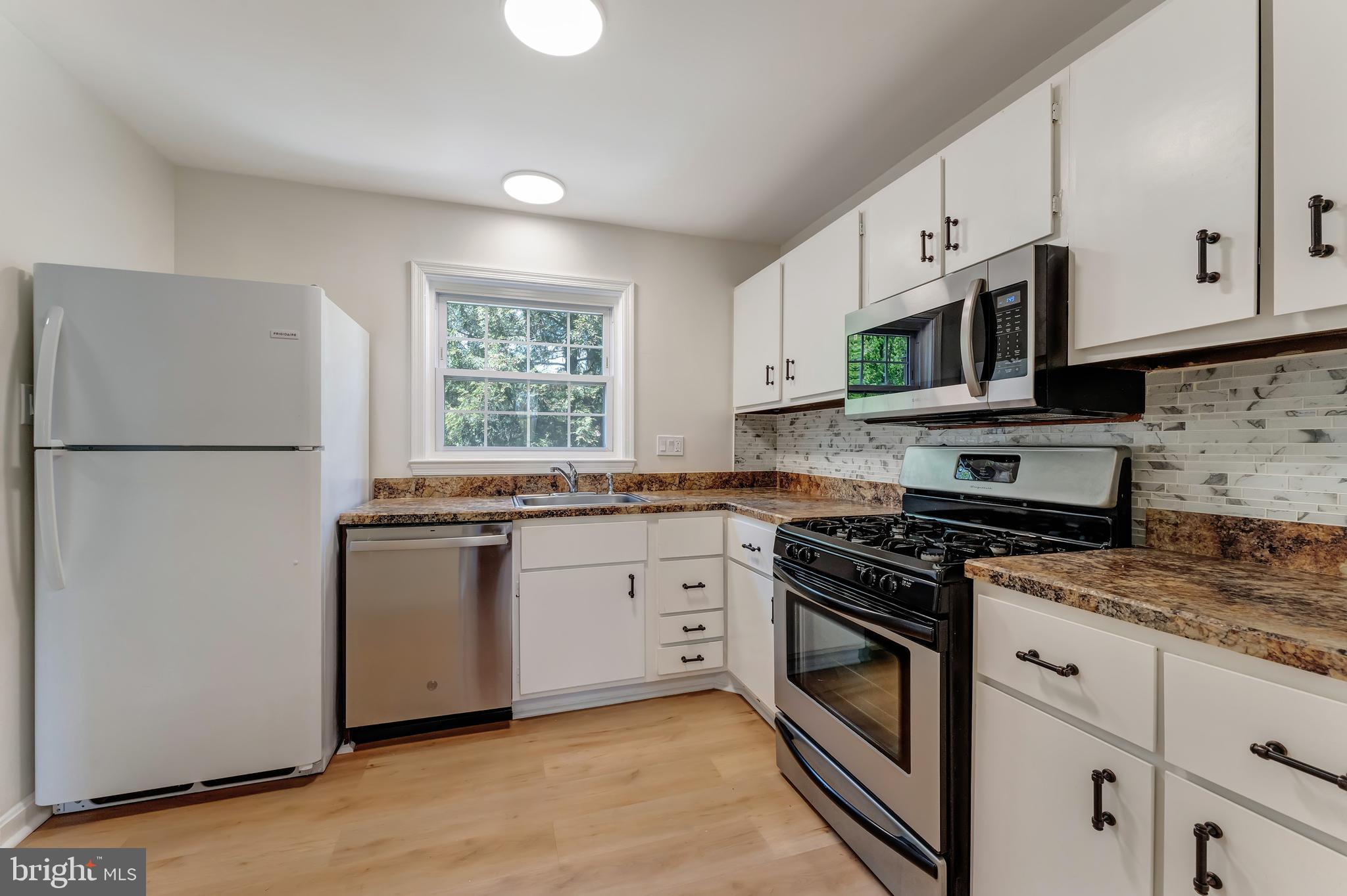 14836 Palmerston Sq