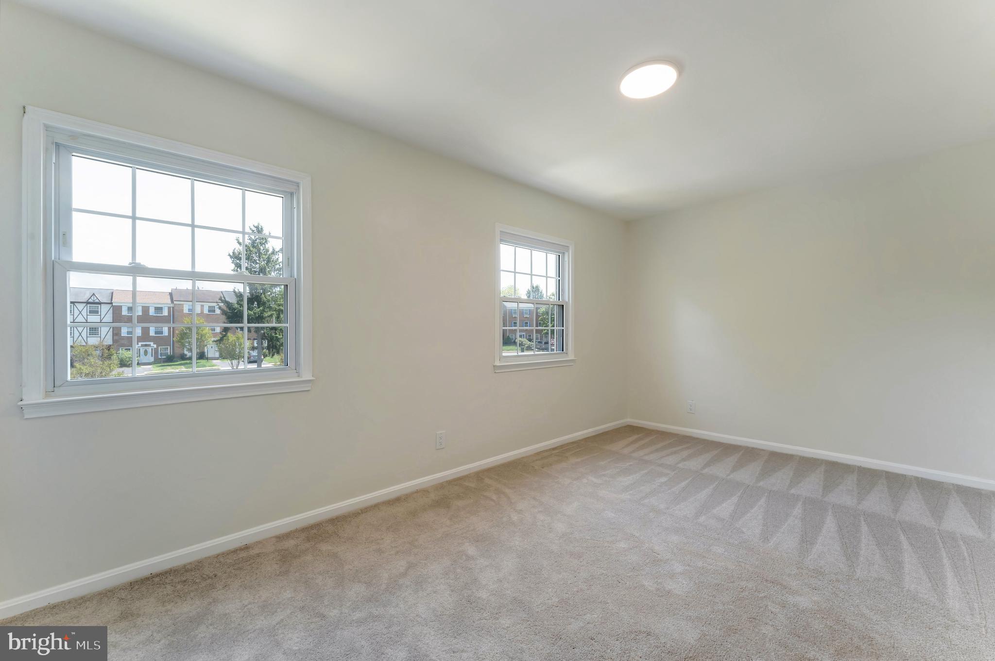 14836 Palmerston Sq