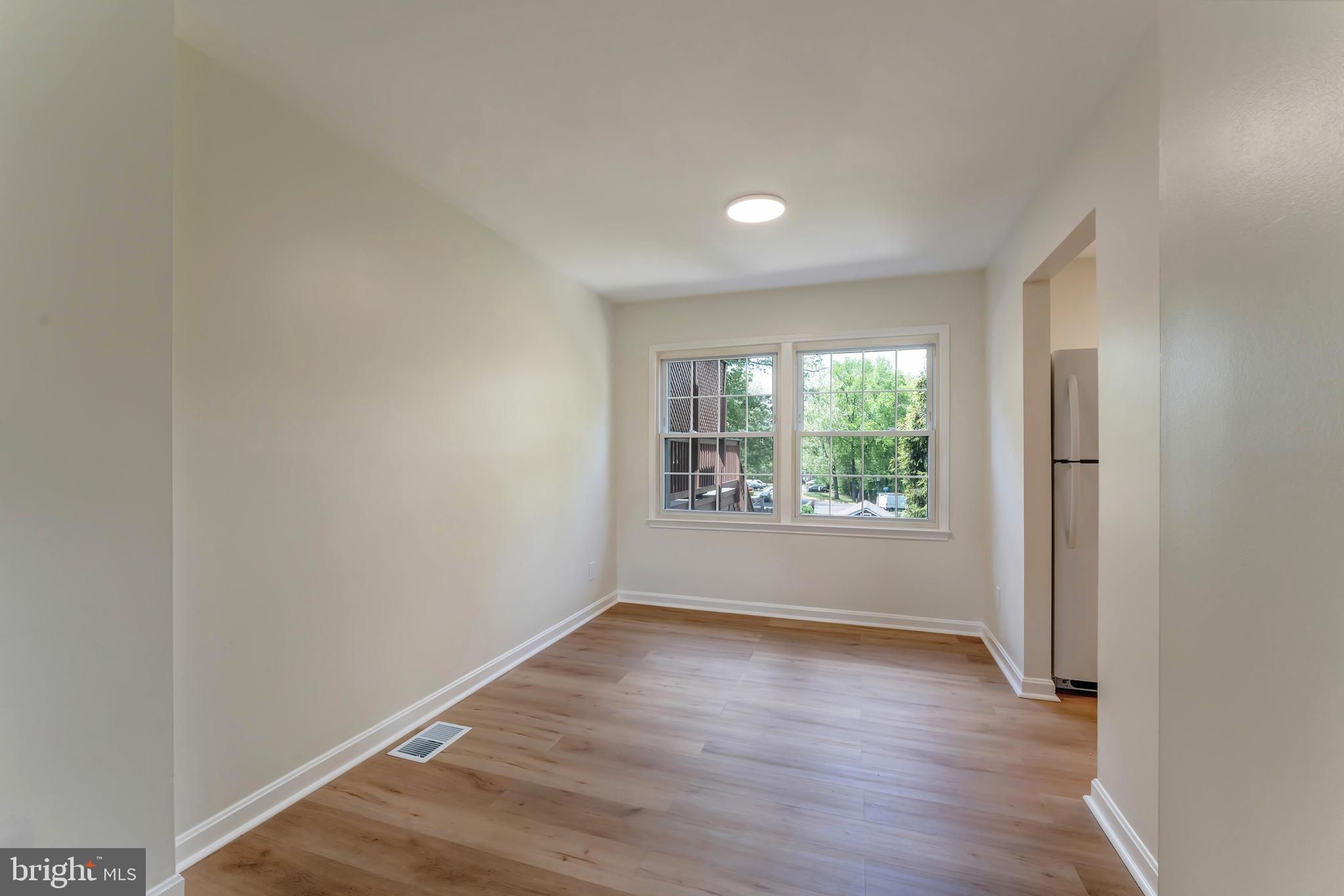 14836 Palmerston Sq
