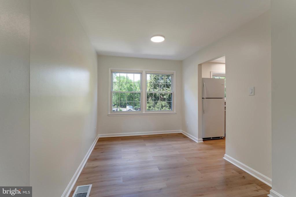 14836 Palmerston Sq