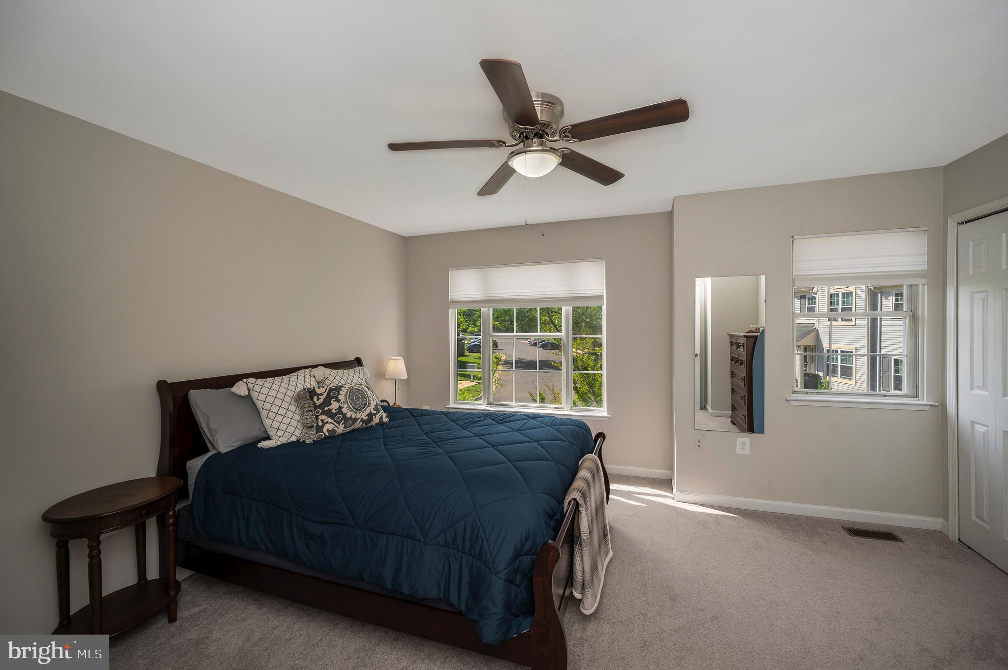 8616 Venoy Ct