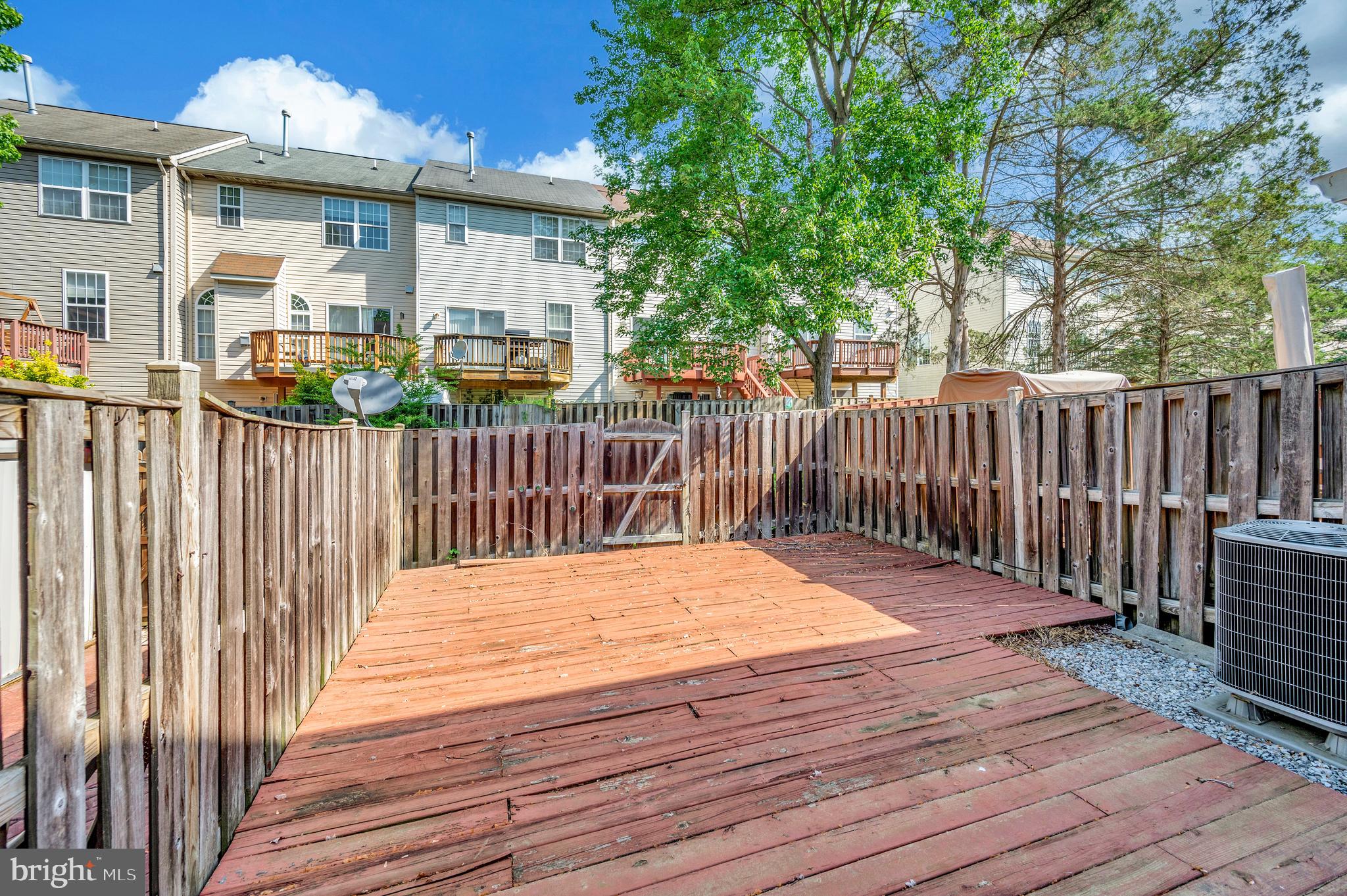 8616 Venoy Ct