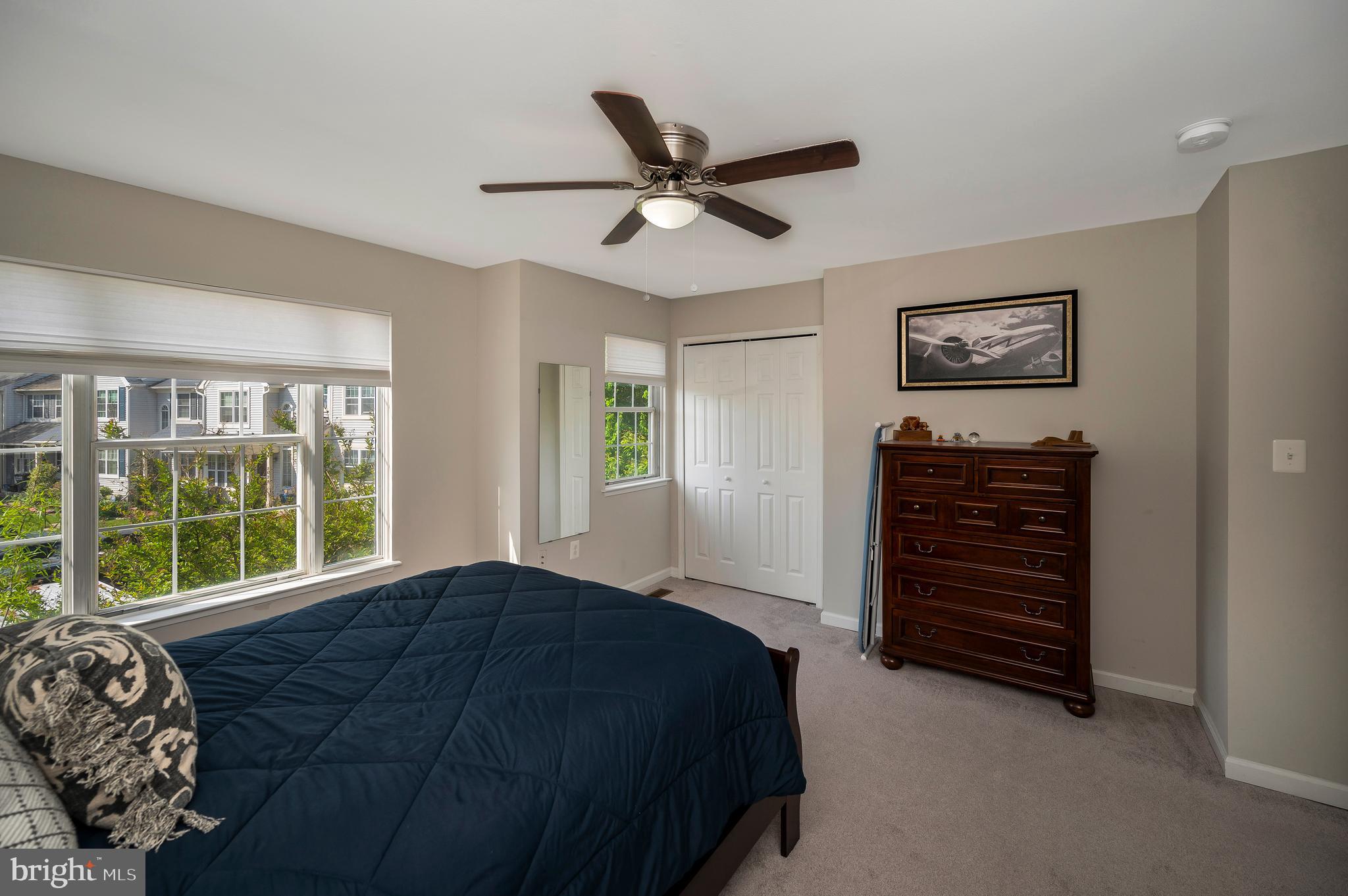 8616 Venoy Ct
