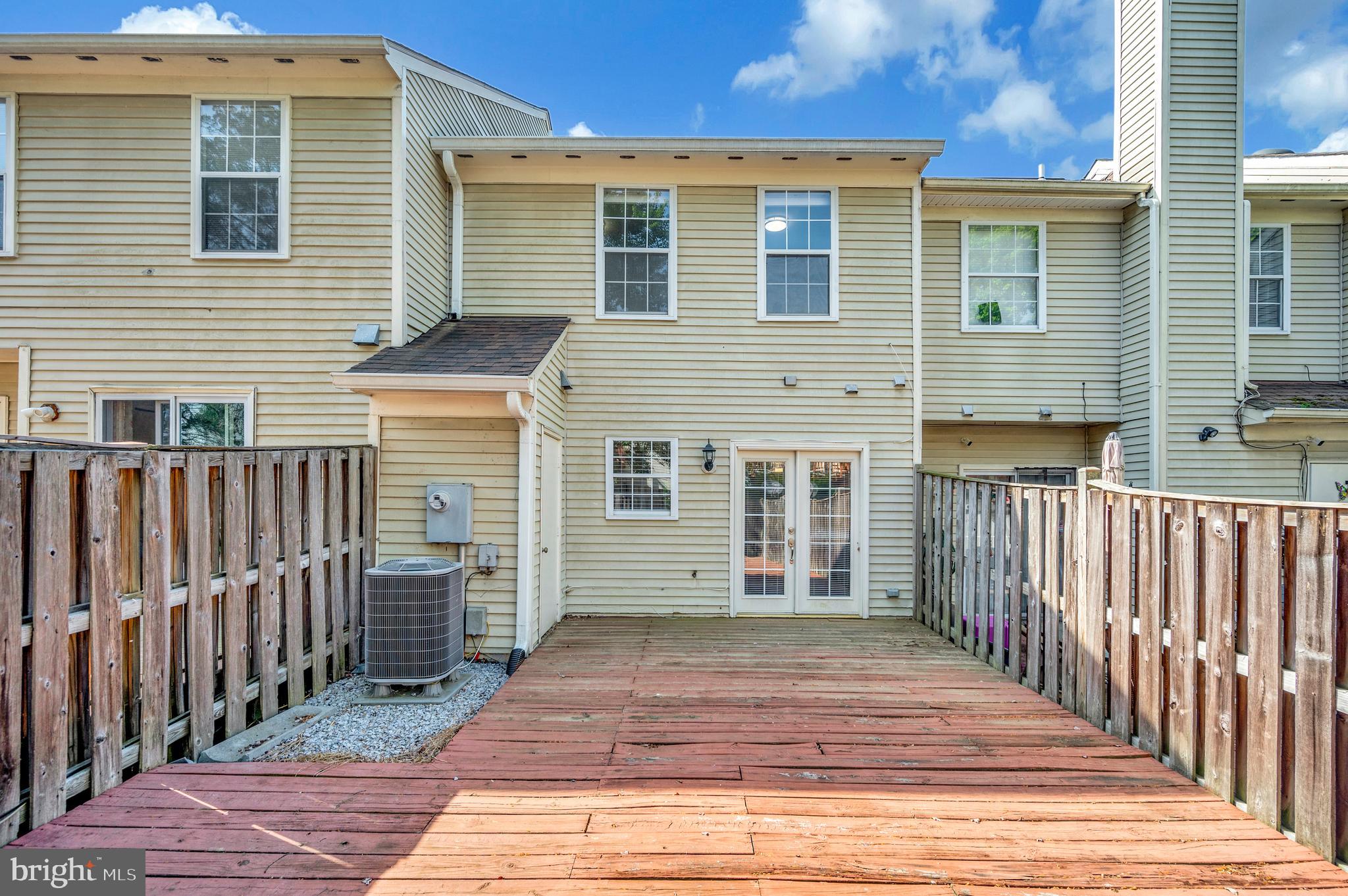 8616 Venoy Ct