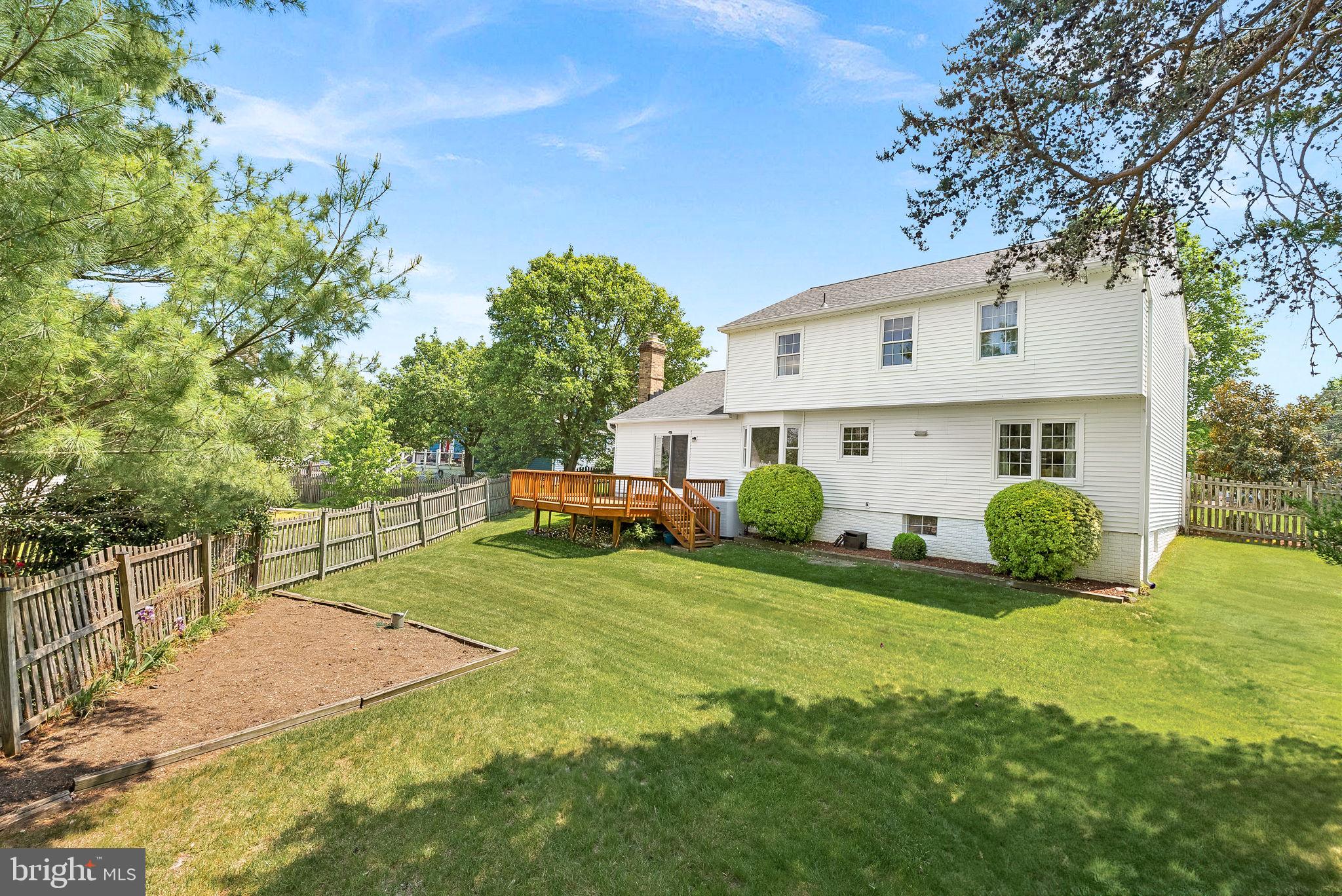 4628 SAND ROCK LANE