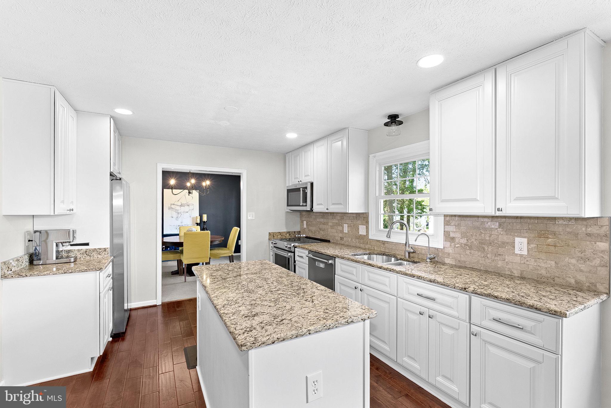 4628 SAND ROCK LANE