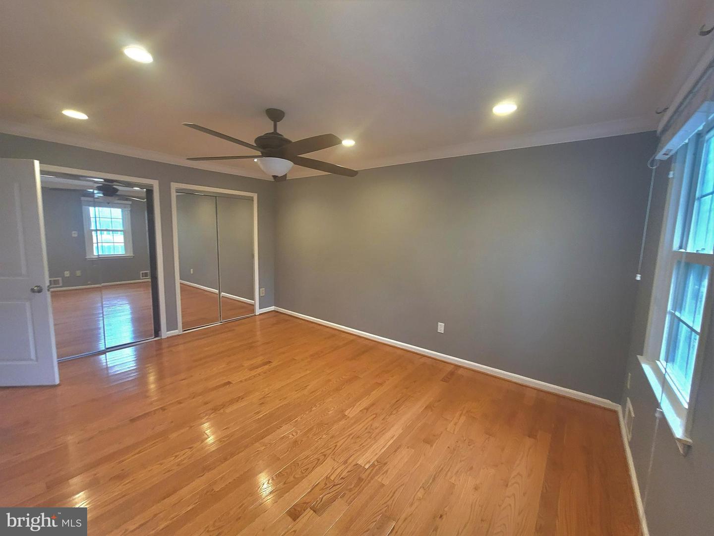 9446 CLOVERDALE CT