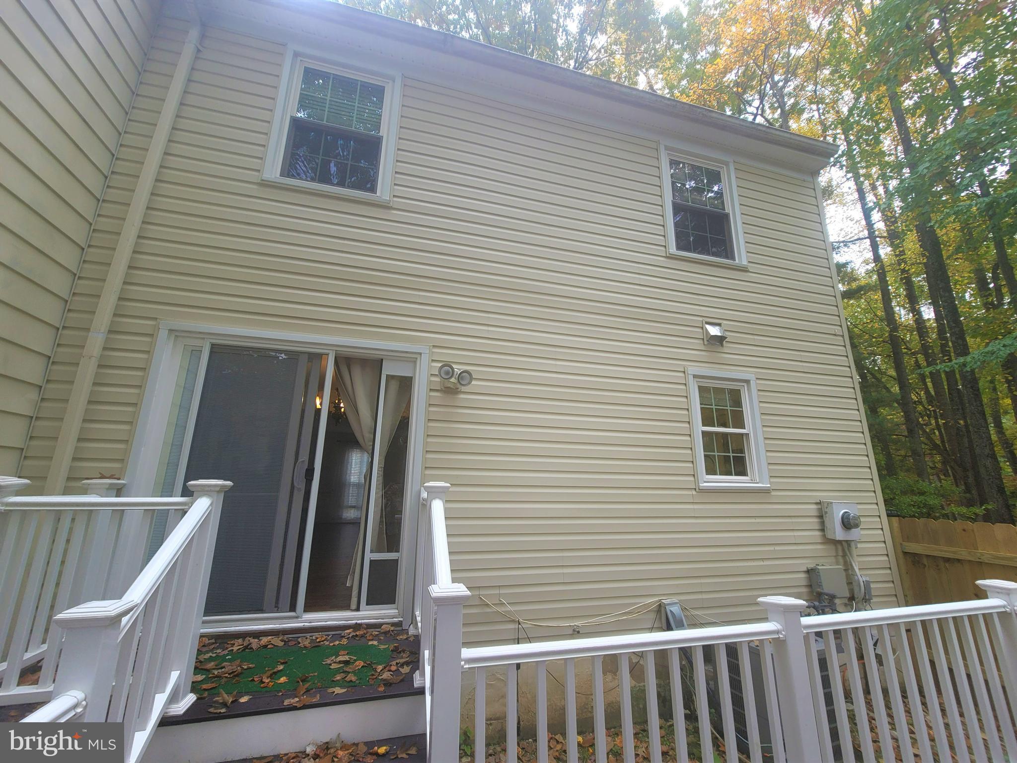 9446 CLOVERDALE CT