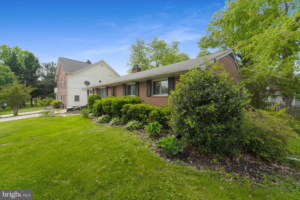 6210 DANA AVE #ATTACHED APARTMENT