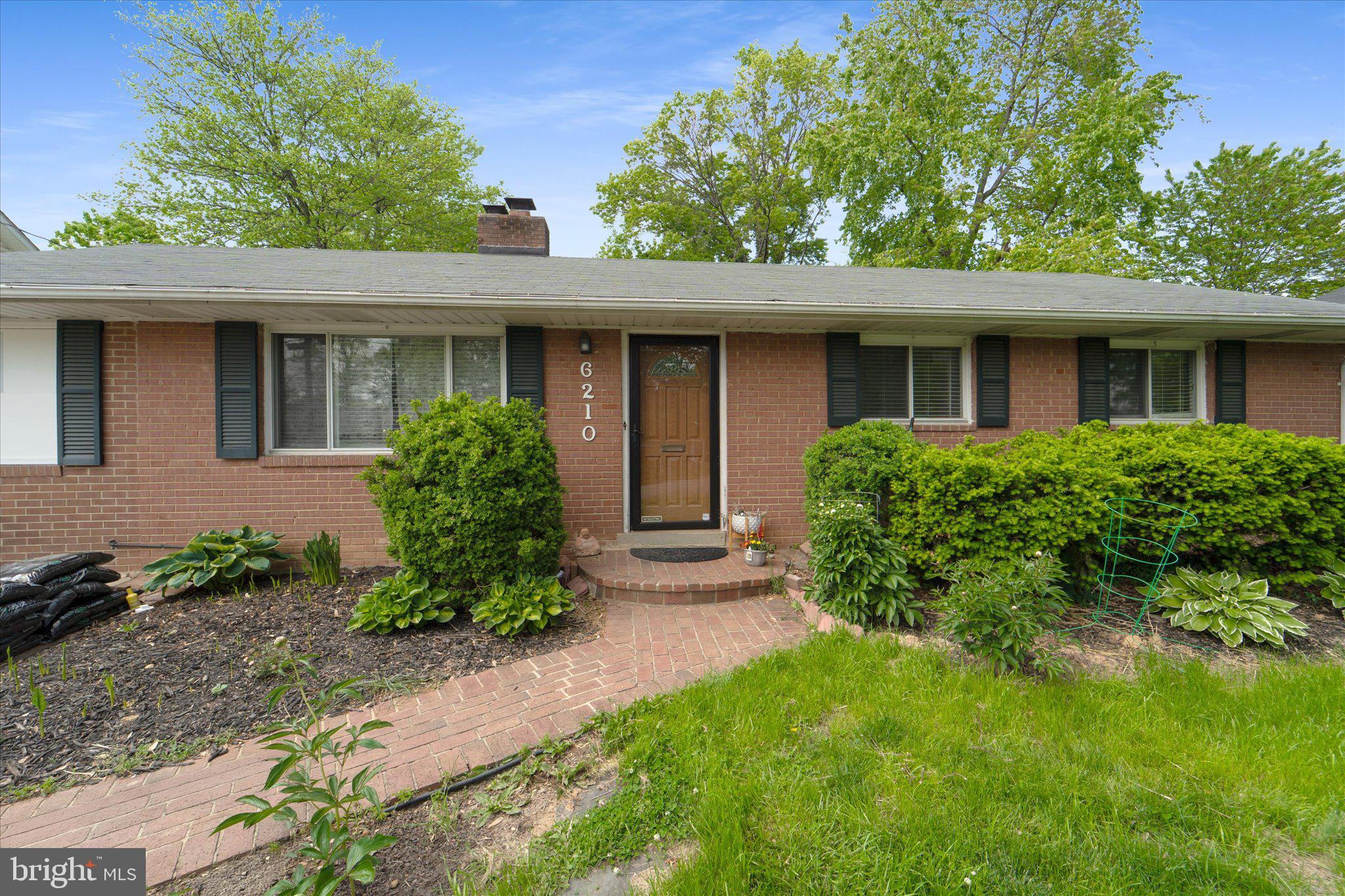 6210 DANA AVE #ATTACHED APARTMENT