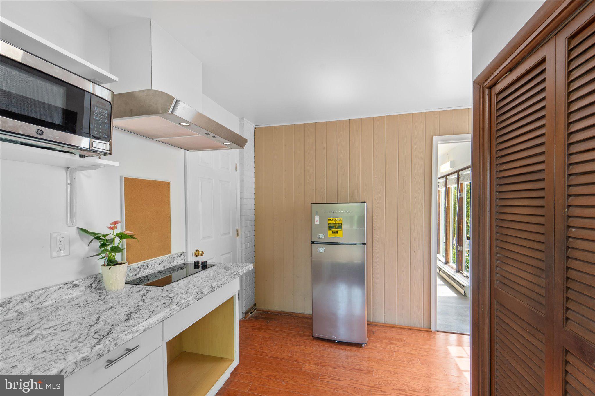 6210 DANA AVE #ATTACHED APARTMENT