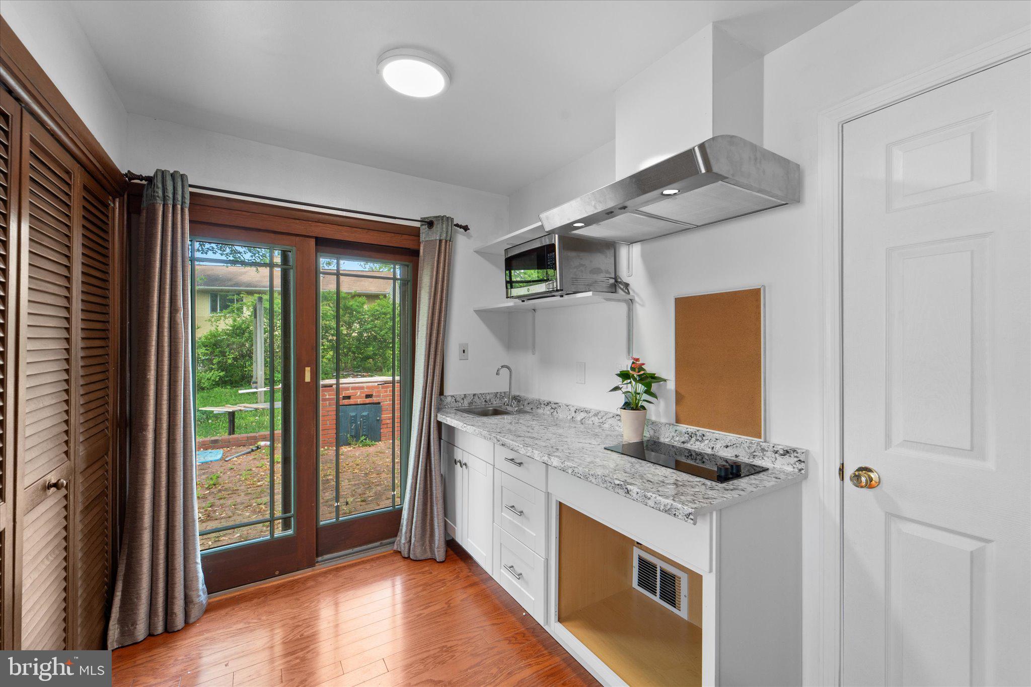 6210 DANA AVE #ATTACHED APARTMENT