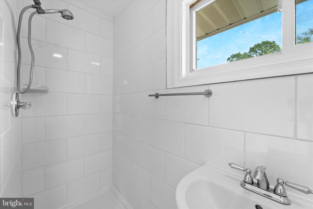 6210 DANA AVE #ATTACHED APARTMENT