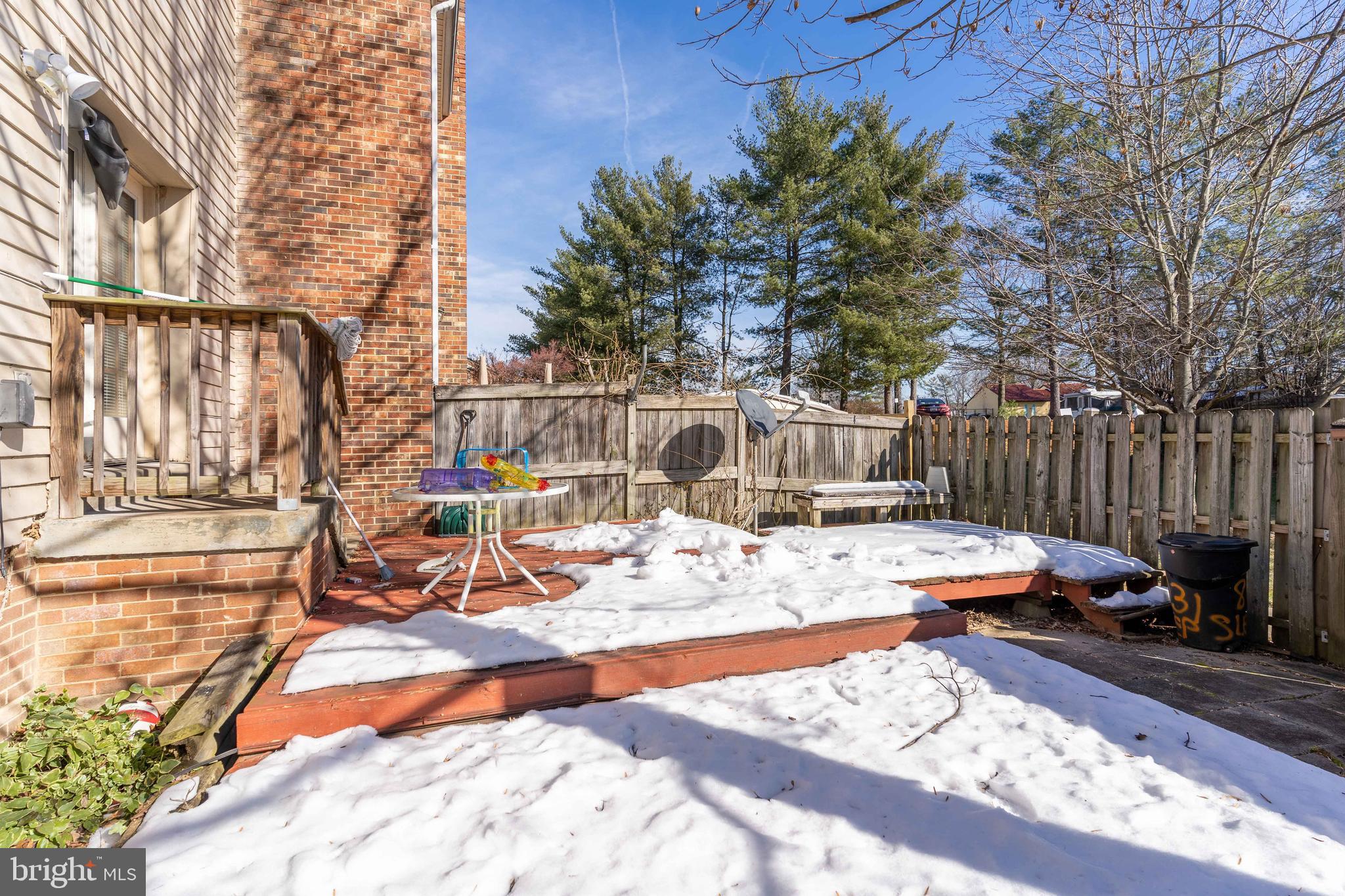 8031 SLEEPY VIEW LANE