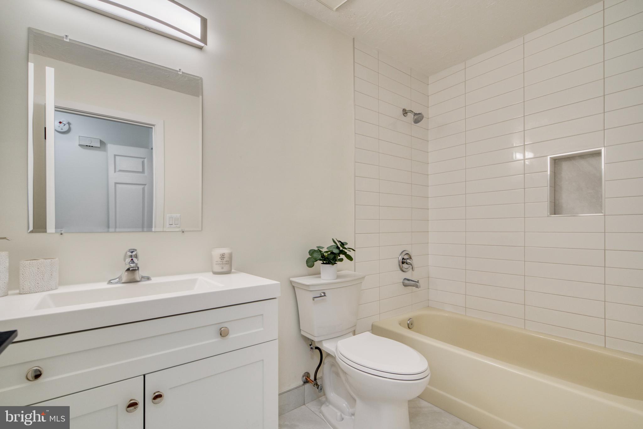11717-D Summerchase Cir