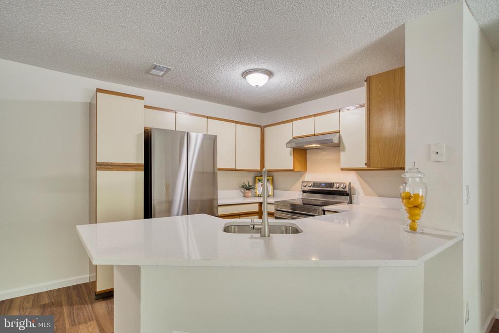 11717-D Summerchase Cir
