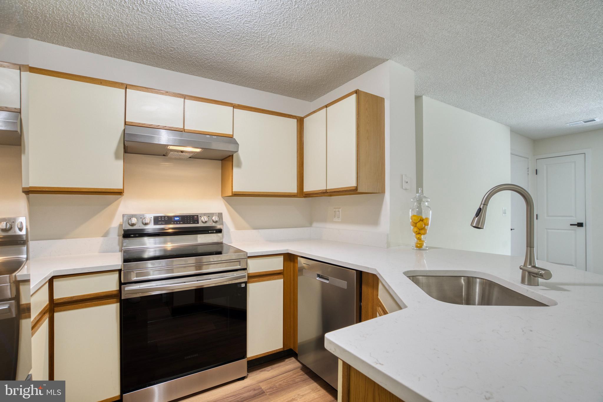 11717-D Summerchase Cir