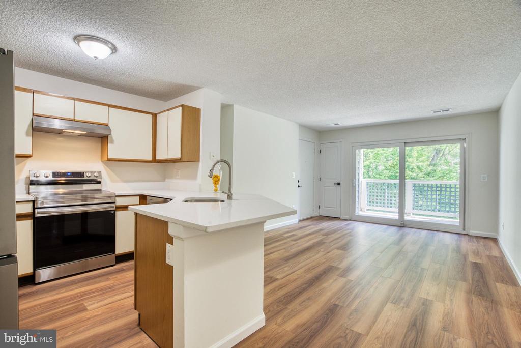 11717-D Summerchase Cir