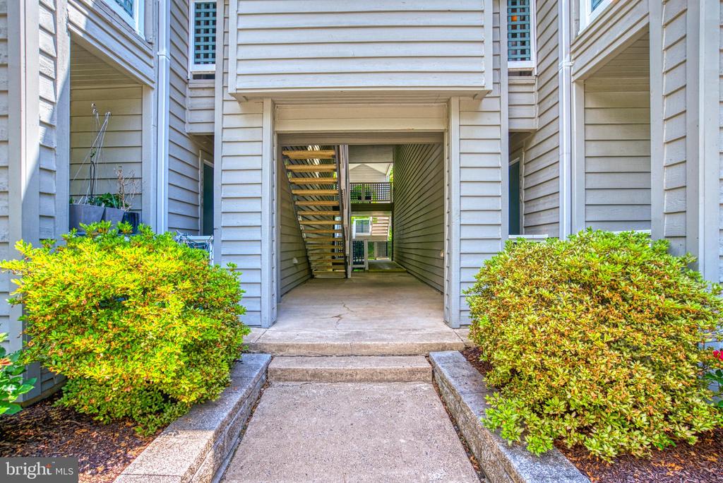 11717-D Summerchase Cir
