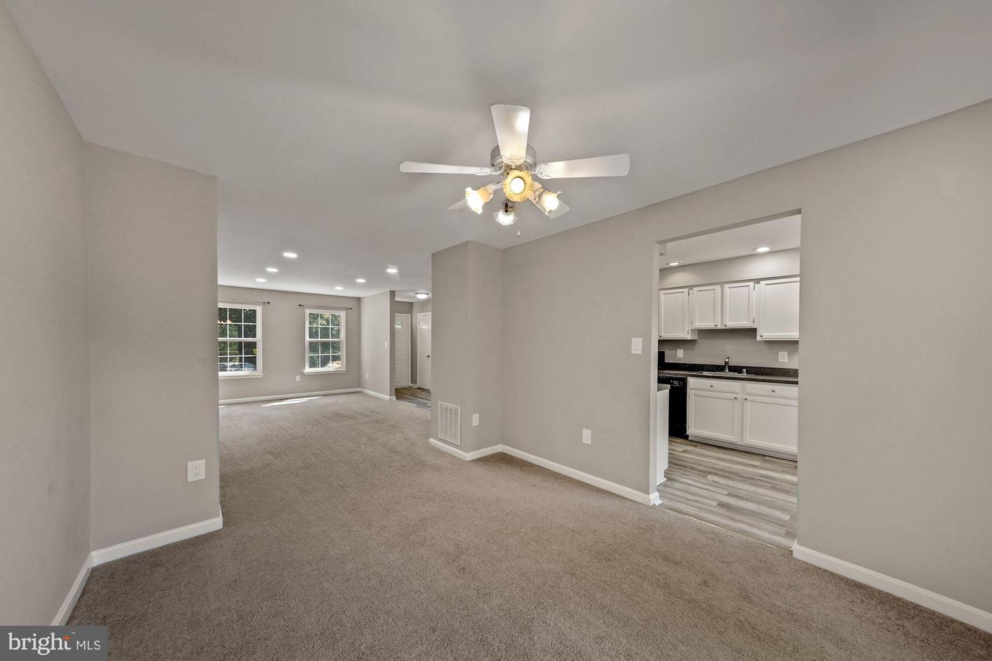 3924 COLLIS OAK CT
