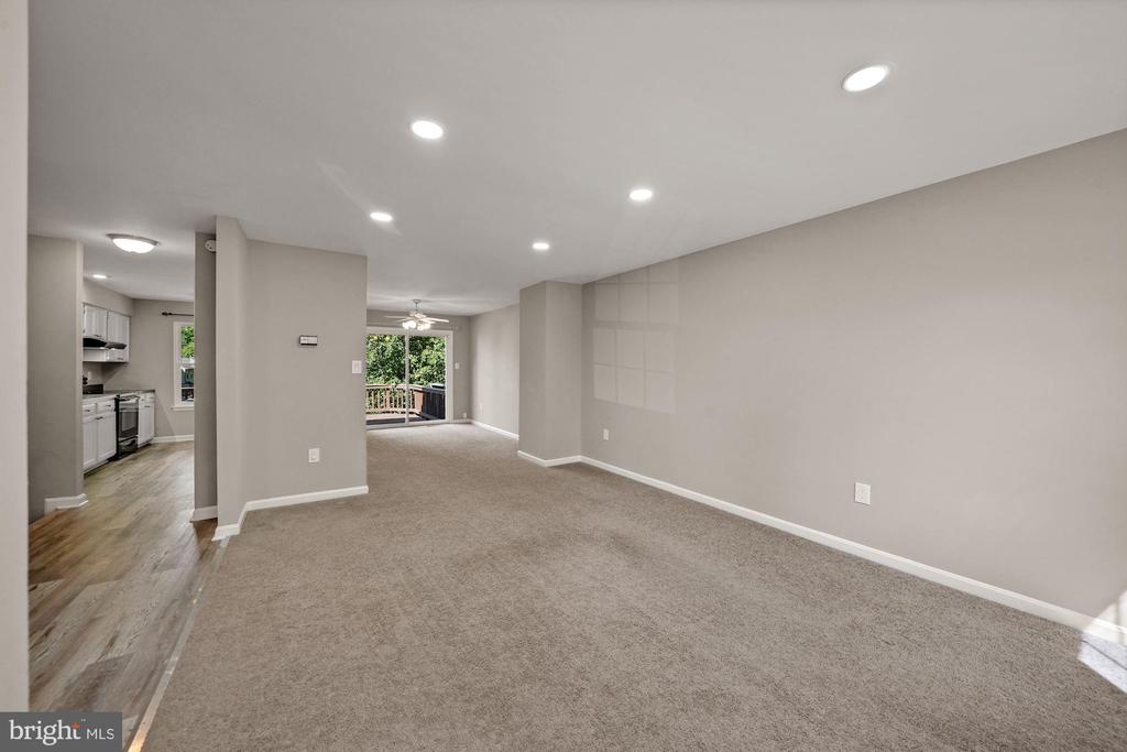 3924 COLLIS OAK CT