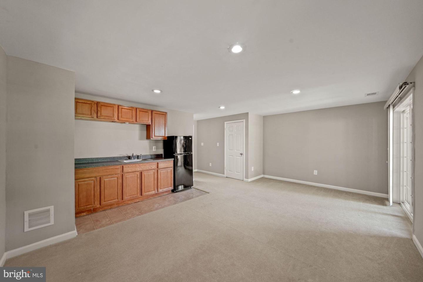 3924 COLLIS OAK CT