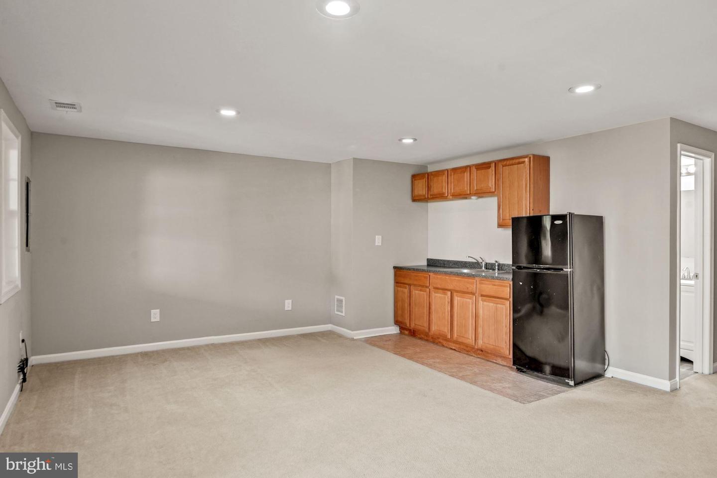 3924 COLLIS OAK CT