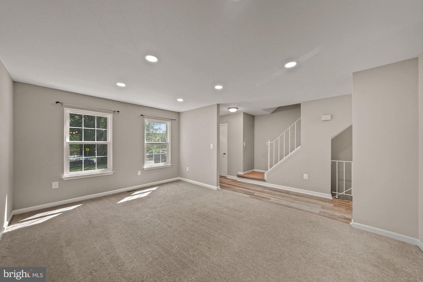 3924 COLLIS OAK CT