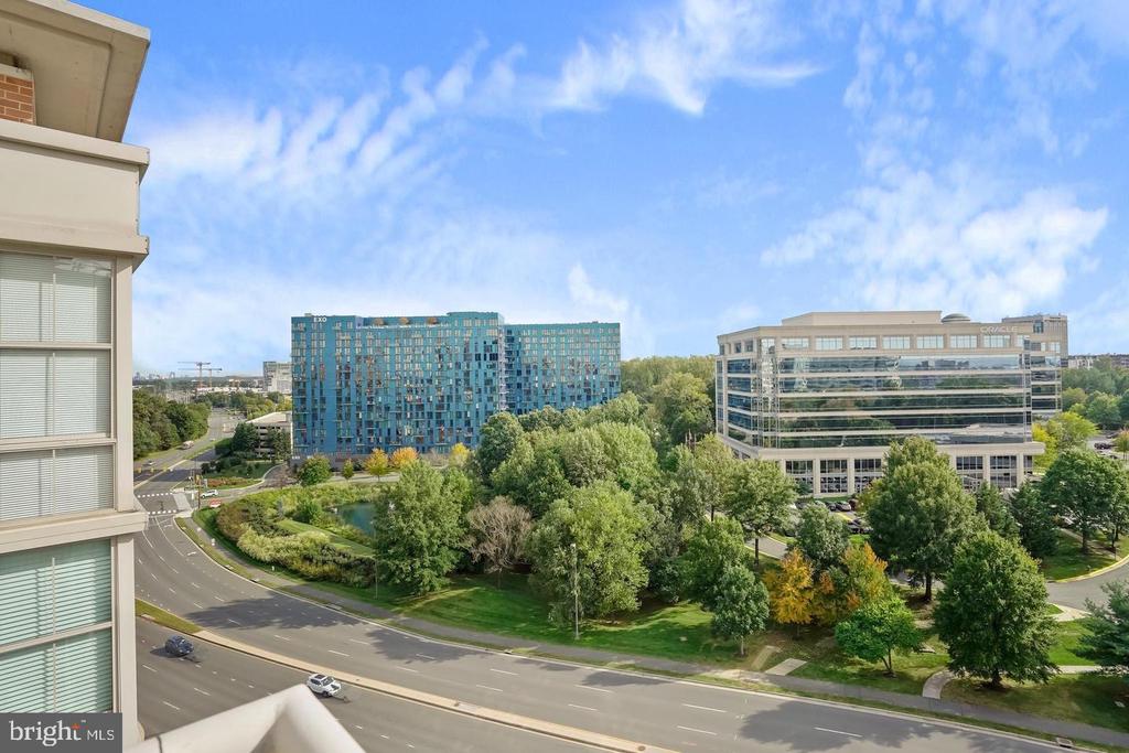 11800 SUNSET HILLS RD #1218
