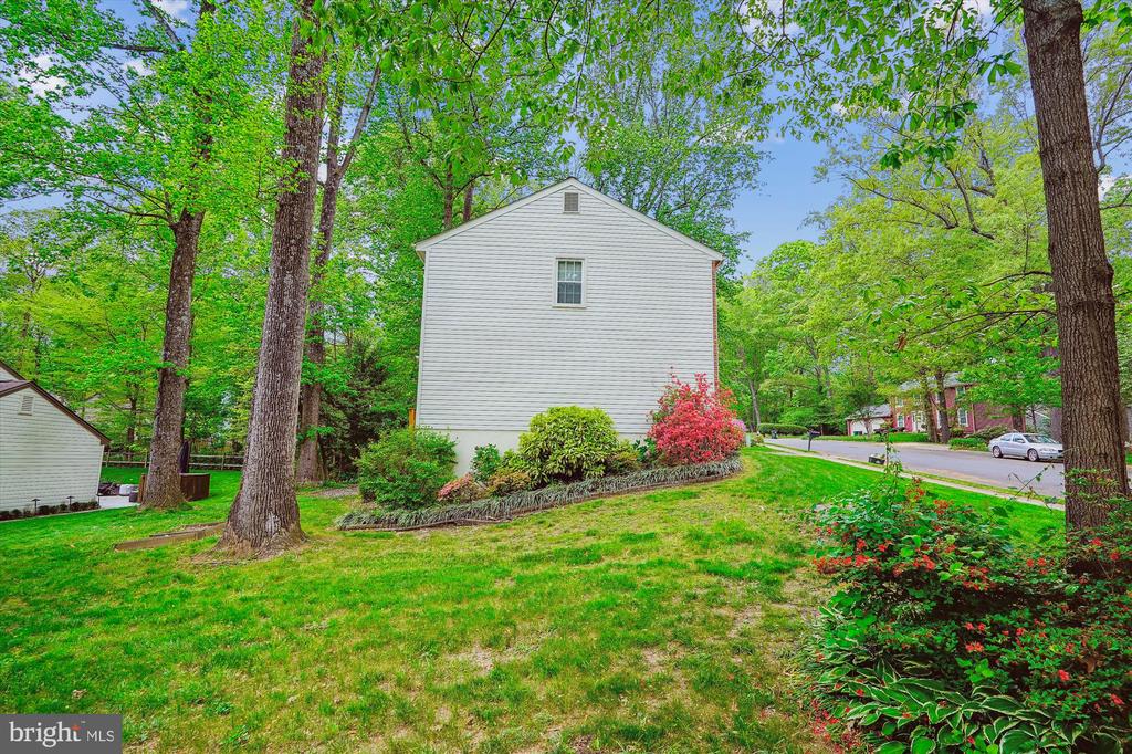 5938 New England Woods Dr