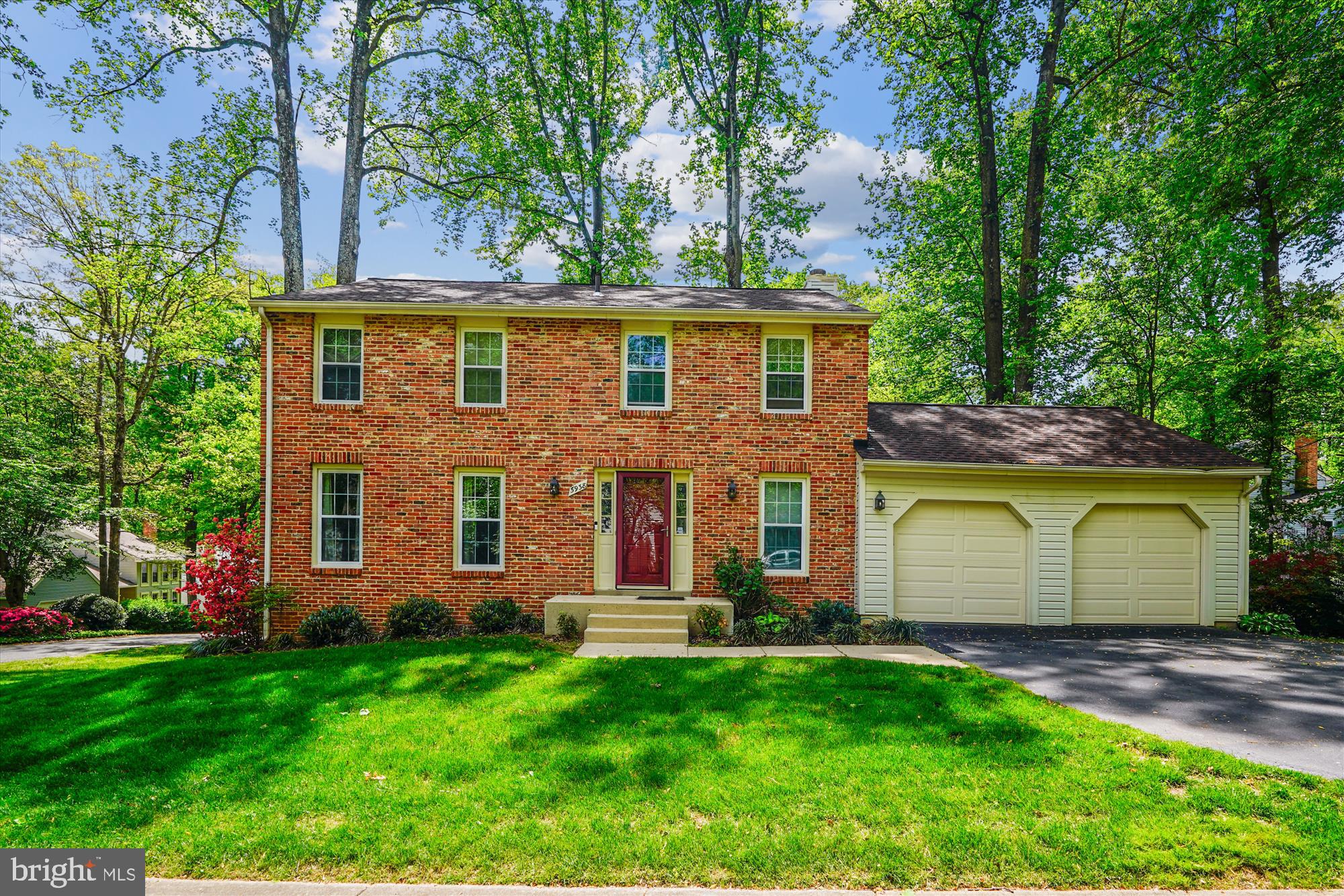 5938 New England Woods Dr