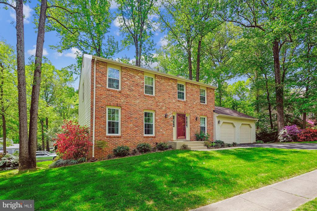 5938 New England Woods Dr